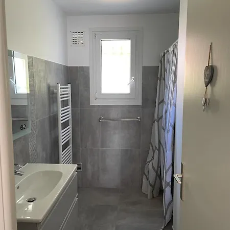 Holiday home Maison Bord De Saint-Pierre-d'Oleron